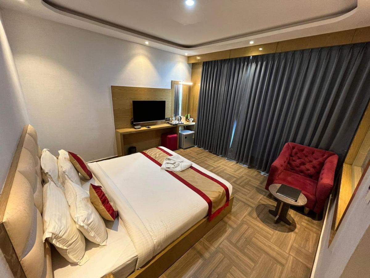 The Landmark Hotel Muzaffarpur Exterior photo